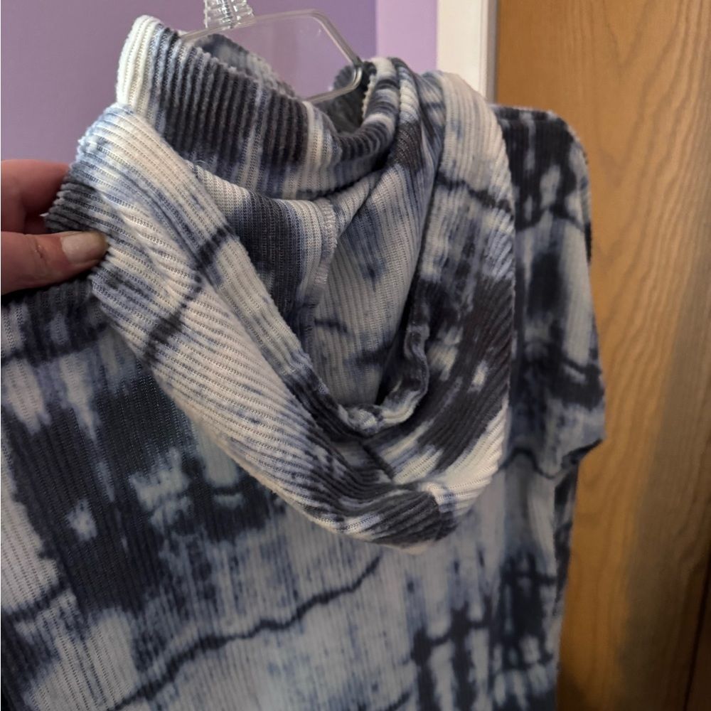 Like New French Laundry Navy Blue Tie Dye Pullover Hooded Sweater Size Small - Picture 4 of 6